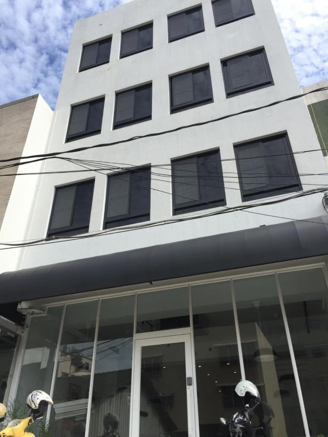 良文旅 Ryou Hotel Tainan Exteriör bild
