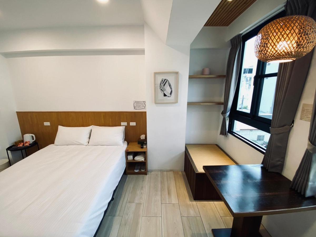 良文旅 Ryou Hotel Tainan Exteriör bild