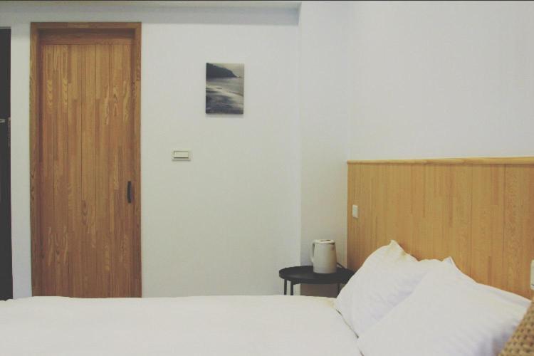 良文旅 Ryou Hotel Tainan Exteriör bild