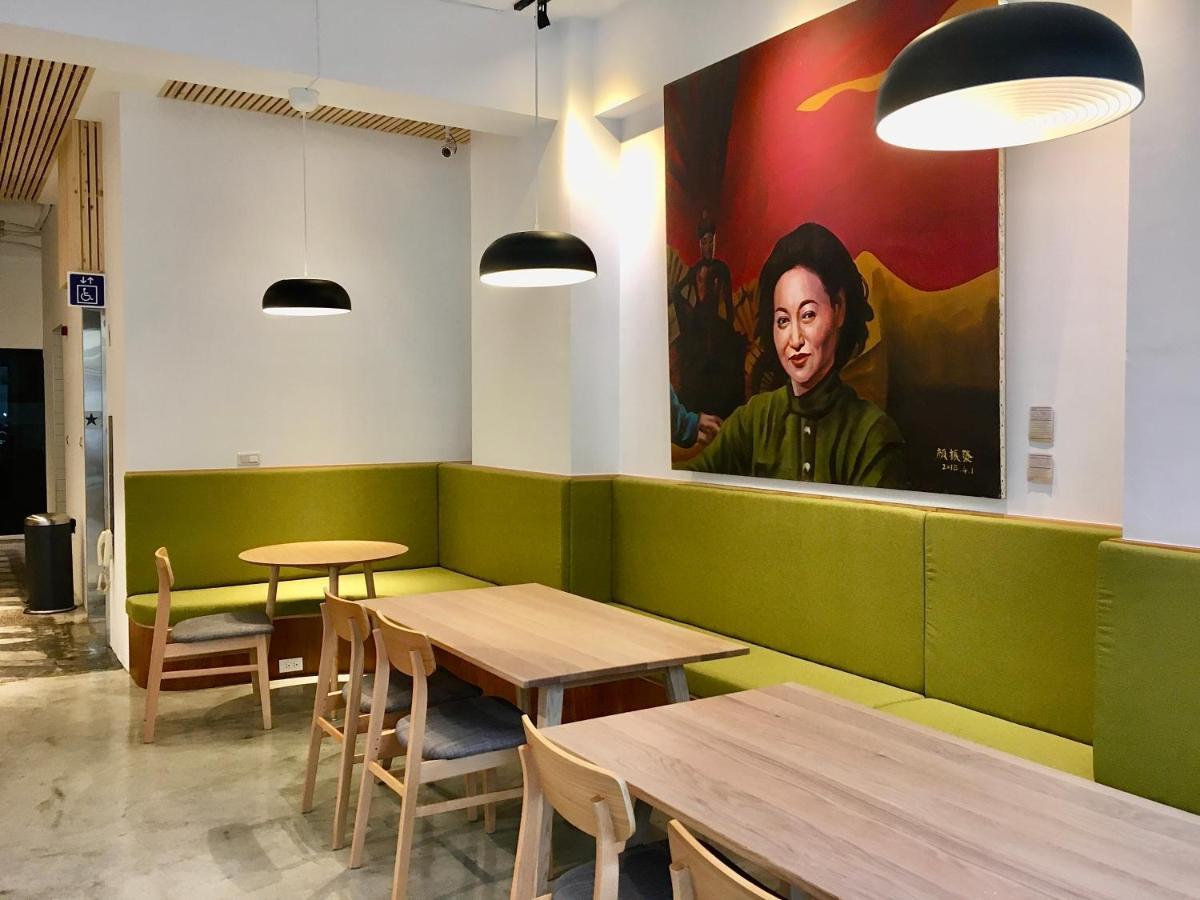 良文旅 Ryou Hotel Tainan Exteriör bild